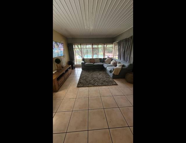 4 BEDROOM HOUSE FOR SALE IN VANDERBIJLPARK SW 1